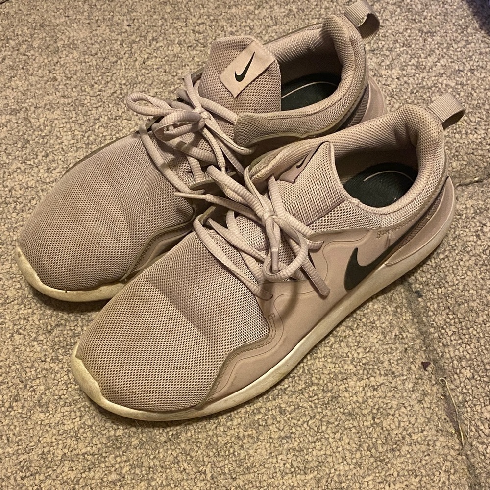 Nike Pink Sneakers